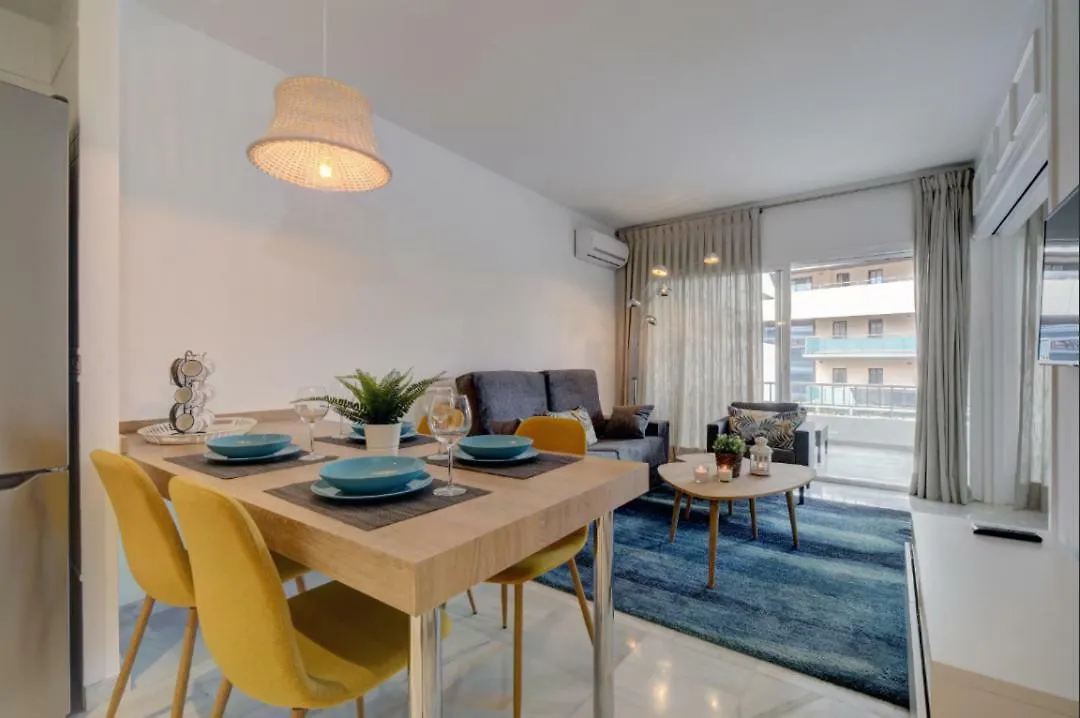 Marbella Center New And Luxurious Apartment On The Beach 627 0*,  Španělsko